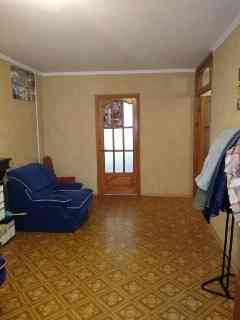 Продам 3х комн кв 6/9 ул.50 лет ссср Мариуполь