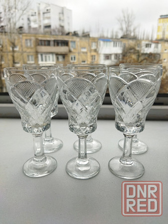 Большие хрустальные рюмочки на ножке ссср Донецк - изображение 1