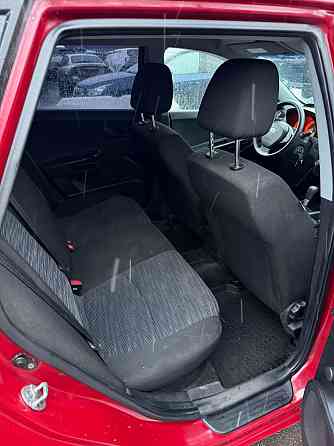 Продам автомобиль Макеевка