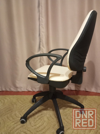 Офисный стул со спинкой Макеевка - изображение 3