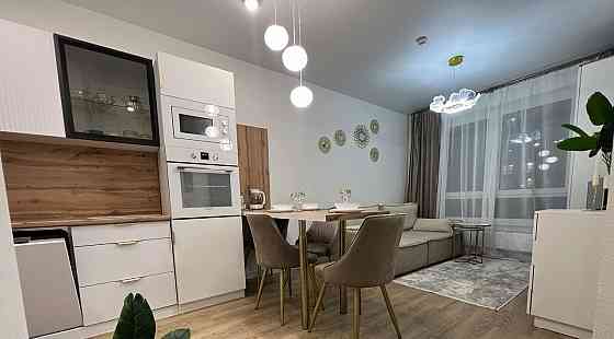 Сдаю шикарную однокомнатную квартиру в Ворошиловском районе Донецка по адресу: улица Артёма, 90 Донецк