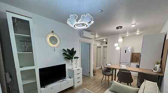 Сдаю шикарную однокомнатную квартиру в Ворошиловском районе Донецка по адресу: улица Артёма, 90 Донецк