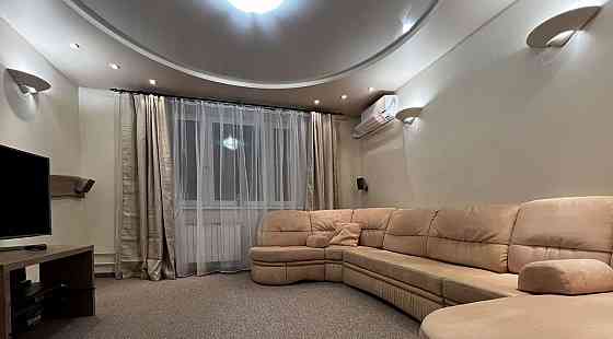 Медицинский институт, проспект Ильича. Донецк