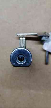 личинка для гаражного замка новая Макеевка