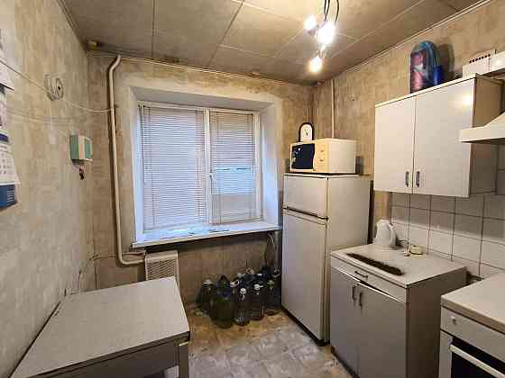 Продам 2-х комнатную квартиру в кирпичном доме Челюскинцев Атлетик Донецк