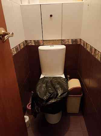 Продам 2-х комнатную квартиру в кирпичном доме Челюскинцев Атлетик Донецк