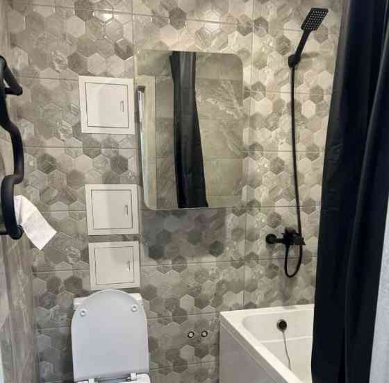 Сдается двухкомнатная квартира на 4 этаже в Ленинском районе, м-р Боссе. Донецк