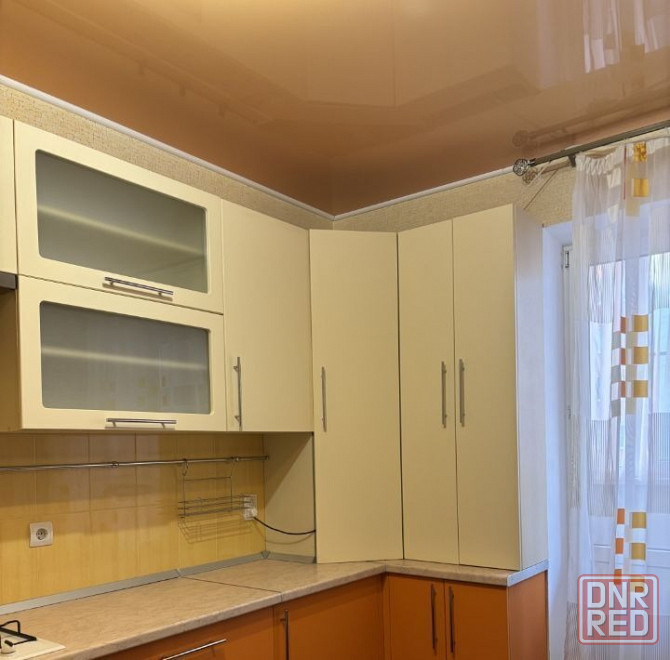 Сдаётся хорошая уютная квартира в г.Донецке в Ворошиловском район. Донецк - изображение 1