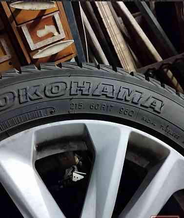 Продам комплект зимней резины на дисках Донецк