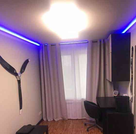 Сдается шикарная двухкомнатная квартира в Ворошиловском районе Донецка напротив Филармонии. Донецк