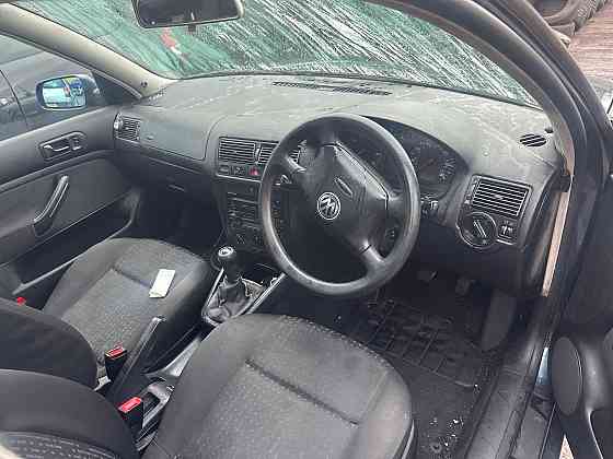 Volkswagen-Golf 4 1997-2006 на разбор запчасти Донецк