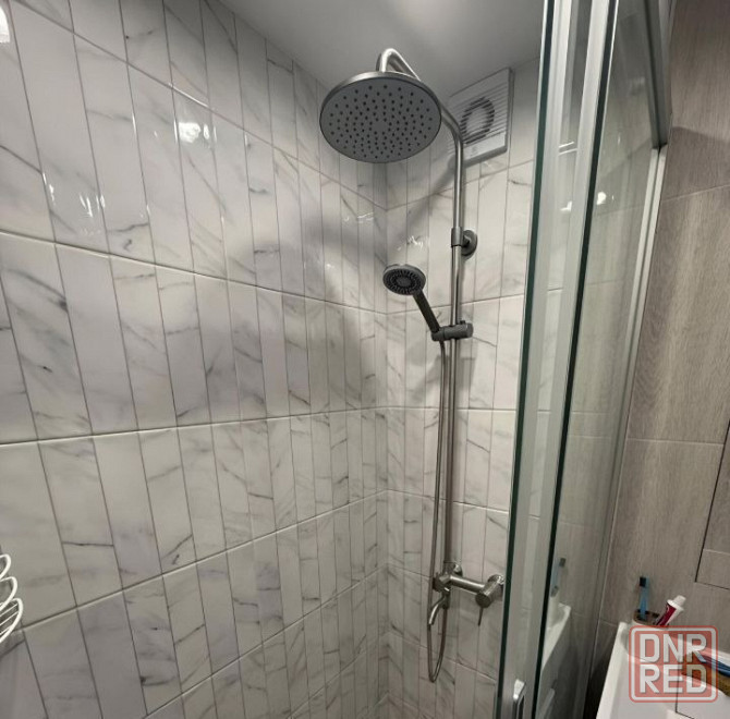 Сдаю однокомнатную квартиру в Ворошиловском районе напротив гастронома "Москва" Донецк - изображение 9