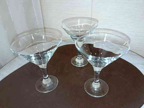 Бокалы, стаканы, стопки. Донецк