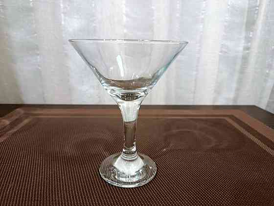 Бокалы, стаканы, стопки. Донецк