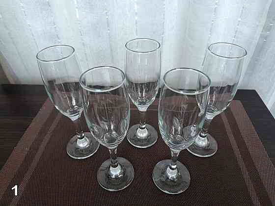 Бокалы, стаканы. Донецк