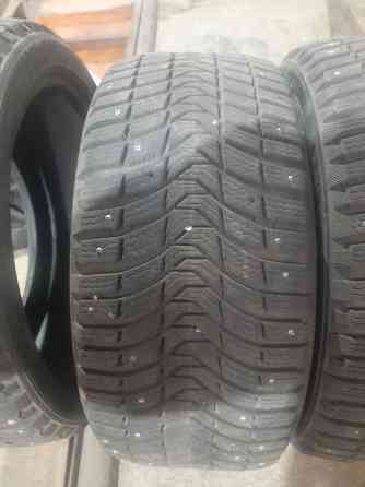Продам зимнюю резину Michelin Мариуполь
