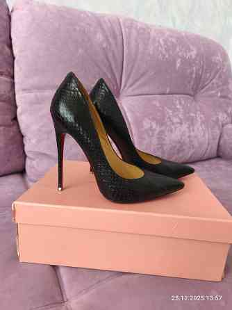 Туфли MiaMay лодочки чёрные с красной подошвой Макеевка