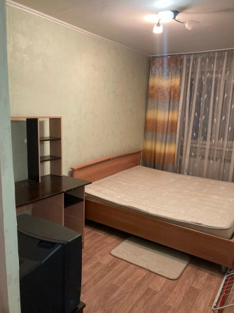Сдаю двухкомнатную квартиру в городе Донецк,на третьем этаже девятиэтажного дома Донецк