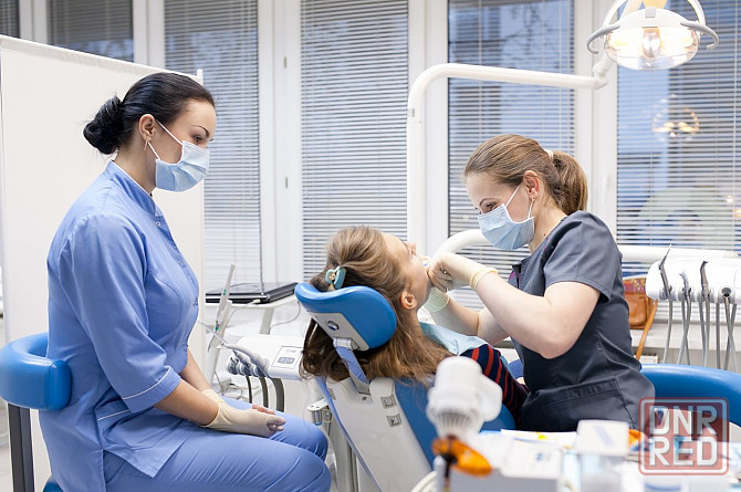 Стоматология доктора Шаповалова Луганск ул. Краснознаменная, 55б Луганск - изображение 1