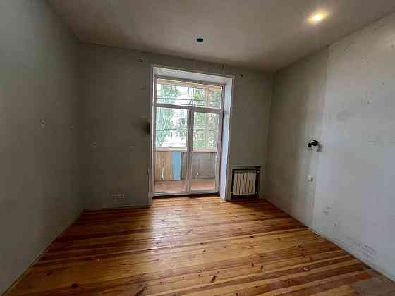 Продажа 4-х ком.квартиры.Возле Драм театра Мариуполь