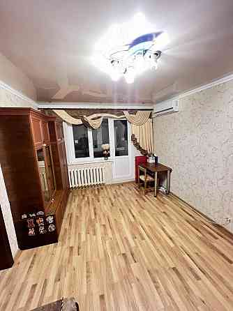 2-к. квартира, 50м2, 2/5 эт. Мариуполь