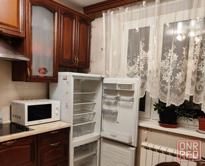 Сдаю однокомнатную квартиру в Калининском районе Донецка напротив Мед.Университета. Донецк - изображение 4