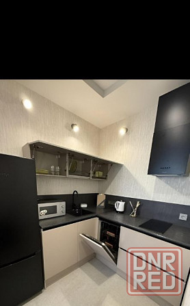 Сдается чистая и светлая однокомнатная квартира в Ленинском районе, по Ленинскому пр-ту. Донецк - изображение 2