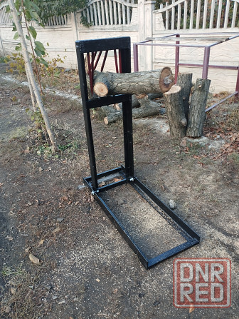 Металлический держатель дерева для распиливания дров Макеевка - изображение 1
