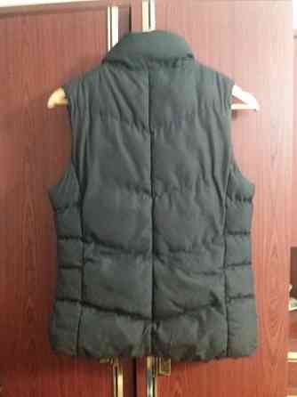 Продам жилет жилетку безрукавку р. 42-44 s Донецк