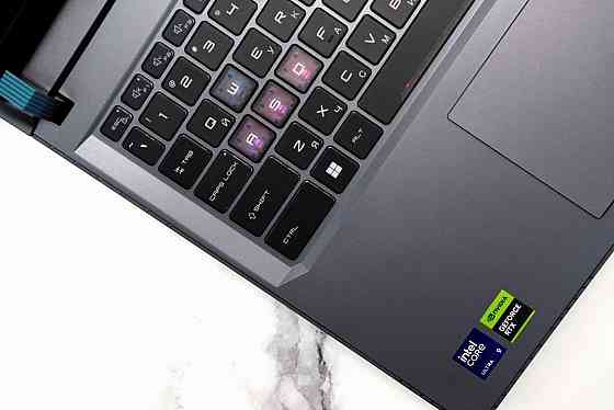 Новый Msi Vector 16.1 24Ядра 32G 1Tb/Rtx 5070TI Донецк