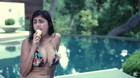 Как раз нет совсем воротничка Донецк