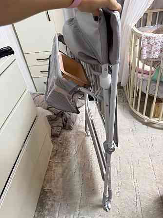 Продам столик для новорожденных Happy time незаменимый в идеальном состоянии Донецк