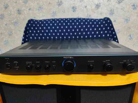 продам усилитель Макеевка