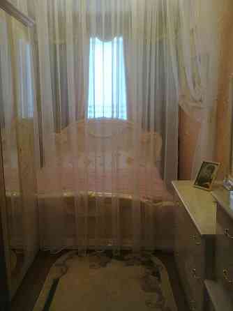 Продам двухспальную кровать б/у, 160х200 с матрасами Макеевка