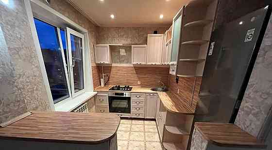 отличная 3-ка Донецк