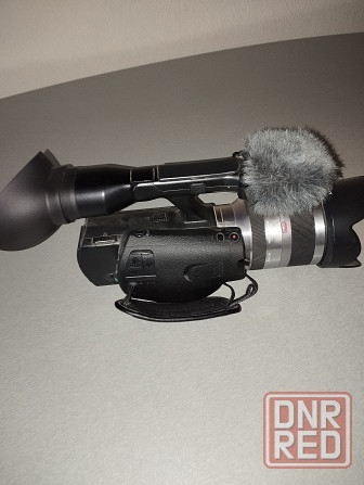 Высококачественная видеокамера Sony NEX-VG20EH Макеевка - изображение 1