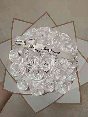 Букет из атласных роз Донецк