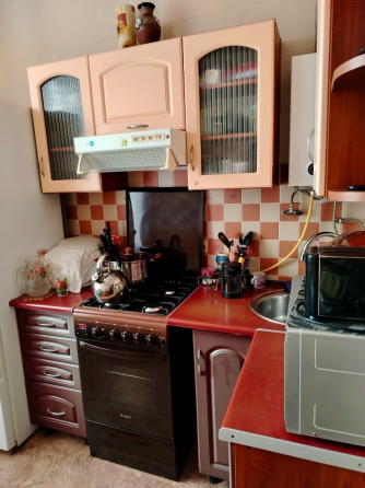 3к.кв. пос.Бажанова с мебелью и техникой торг Макеевка