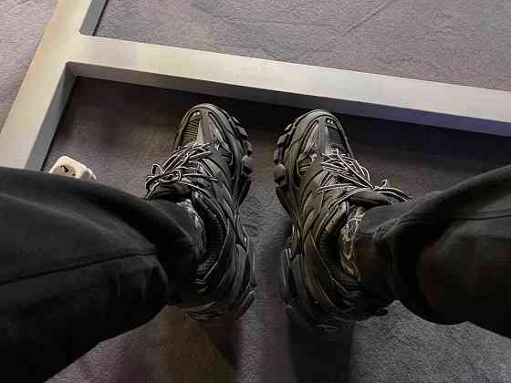 Кроссовки balenciaga track 2 оригинал Донецк