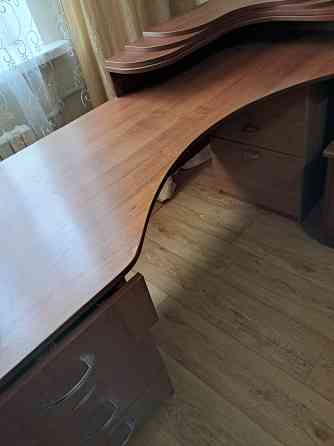 стол с ящиками в отличном состоянии Донецк