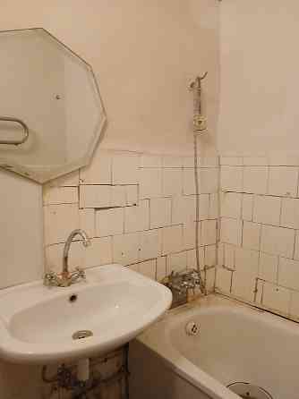 Срочно продам 2 комнатную квартиру 18 больница Донецк