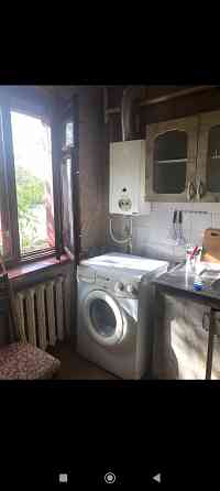 сдам 2 к.кв. ворошиловск. р. гринкевича -розы люксемб..25000 р. залог 5000 р. военных берём. Донецк