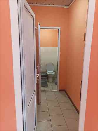 Сдам помещение 77 м² в Киевском р-не на Шахтёрской пл.Все коммуникации.Отдельный вход.Первая линия. Донецк