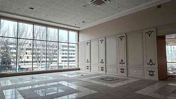 Предлагаем аренду престижное здание 3066,5 м², расположенное в самом сердце Донецка. Торговый центр! Донецк