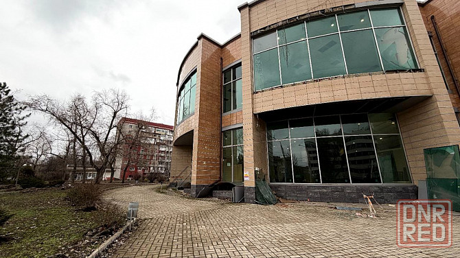 Предлагаем аренду престижное здание 3066,5 м², расположенное в самом сердце Донецка. Торговый центр! Донецк - изображение 2