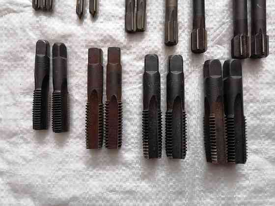 Метчики , развертки , сверла. 21 шт. новые. ссср. Стаханов