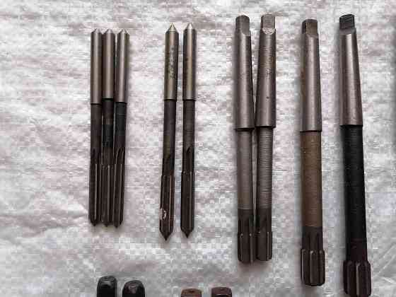 Метчики , развертки , сверла. 21 шт. новые. ссср. Стаханов