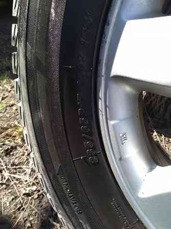 Диски оригинал (заводские) хонда R-17 с резиной Yokohama 235/65 R 17 M+S - 4 штуки. Гайки Макеевка