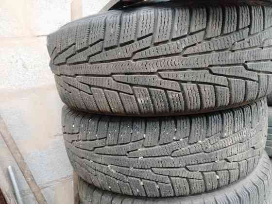Продам 3 шт Нокиан 185/60/15 Донецк