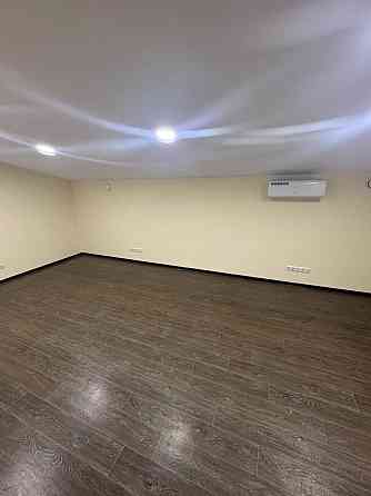 Предлагается в аренду отличный офис общей площадью порядка 187 кВ.м в центре города Донецк